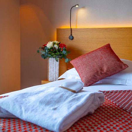 Le Castel D'Alti Hotel Bagnères-de-Luchon Buitenkant foto
