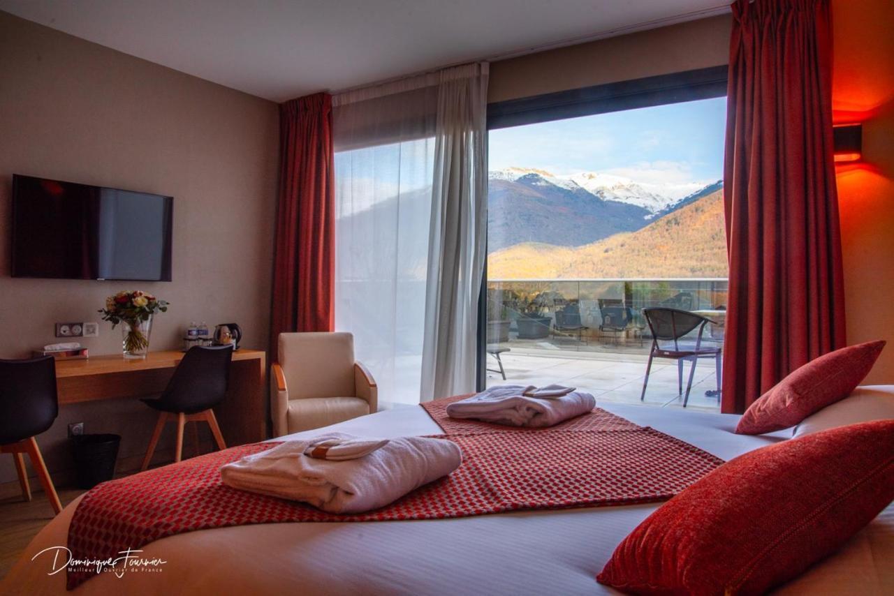 Le Castel D'Alti Hotel Bagnères-de-Luchon Buitenkant foto